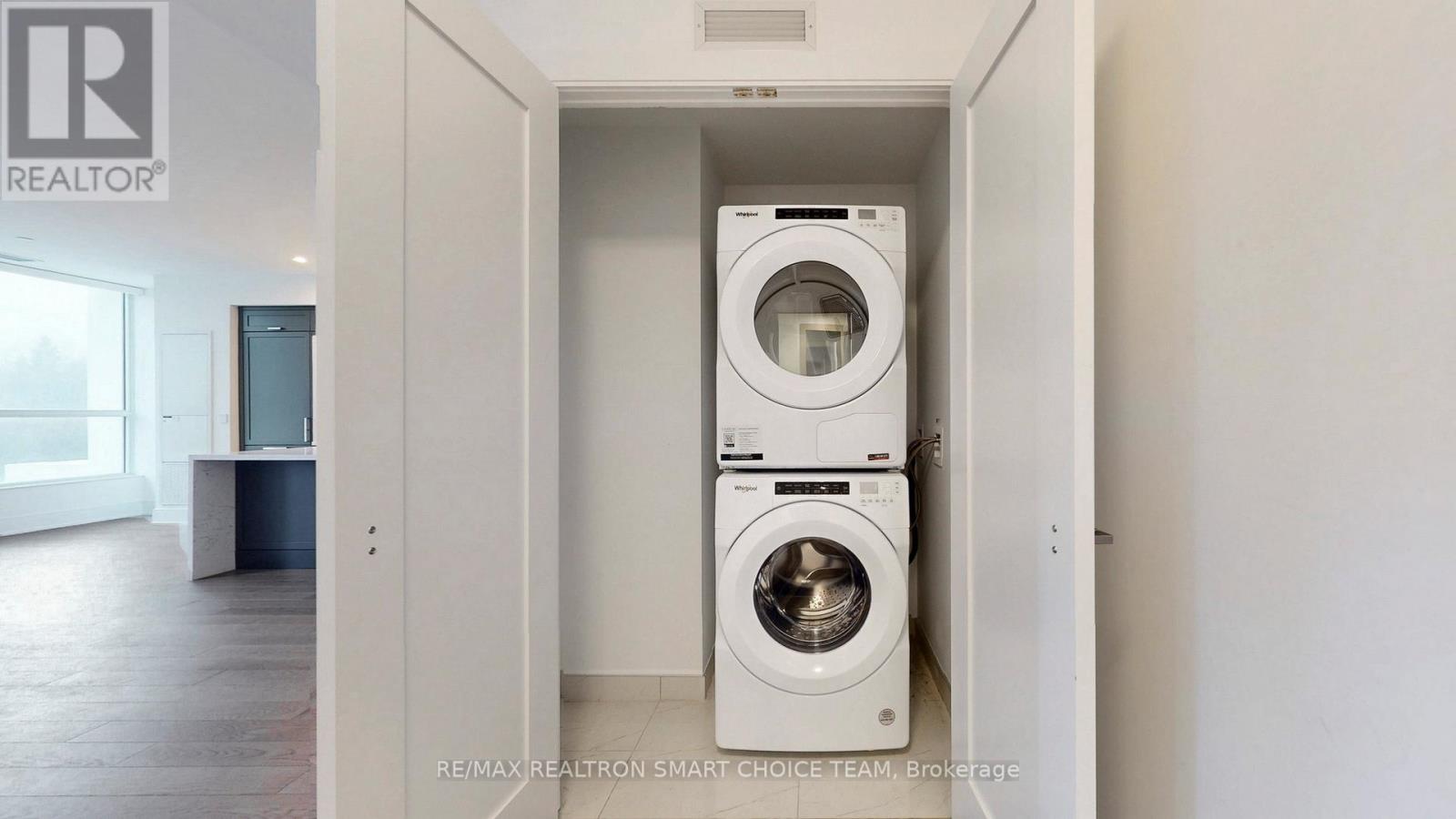 212 - 10 Inn On The Park Drive, Toronto, Ontario M3C 0P9 - Photo 10 - C12998292