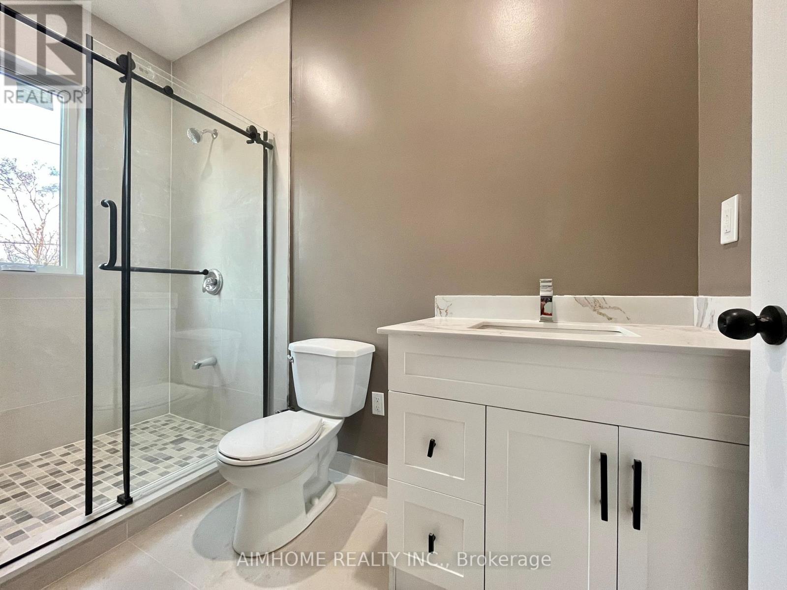 3 - 15 Waddington Crescent, Toronto, Ontario  M2J 2Z9 - Photo 20 - C12998310