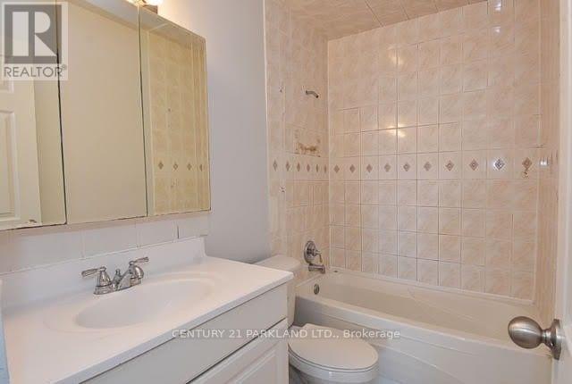 1703 - 10 Sunny Glenway Way, Toronto, Ontario  M3C 2Z3 - Photo 10 - C12998324