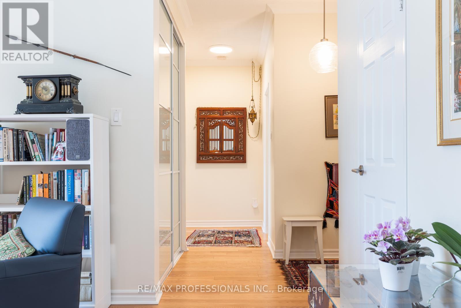 503 - 86 Gloucester Street, Toronto, Ontario  M4Y 2S2 - Photo 16 - C12998420