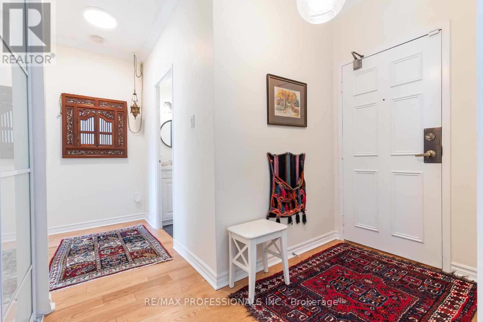 503 - 86 Gloucester Street, Toronto, Ontario  M4Y 2S2 - Photo 4 - C12998420