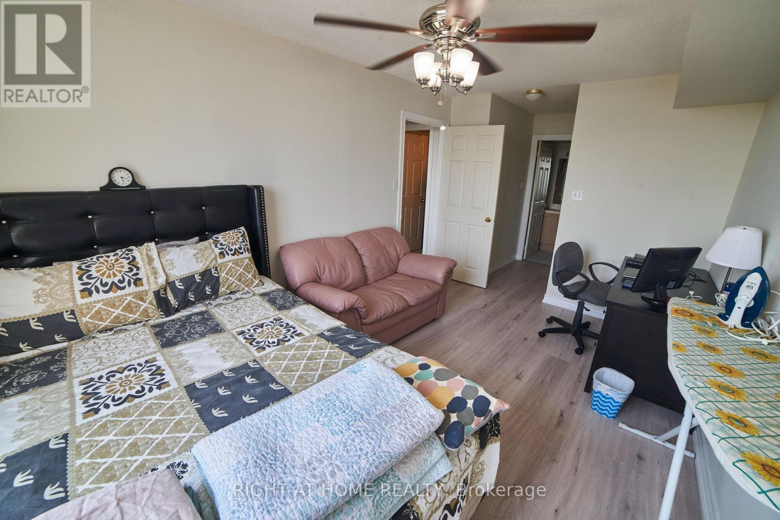 609 - 1700 Eglinton Avenue E, Toronto, Ontario  M4A 2X4 - Photo 16 - C12998434