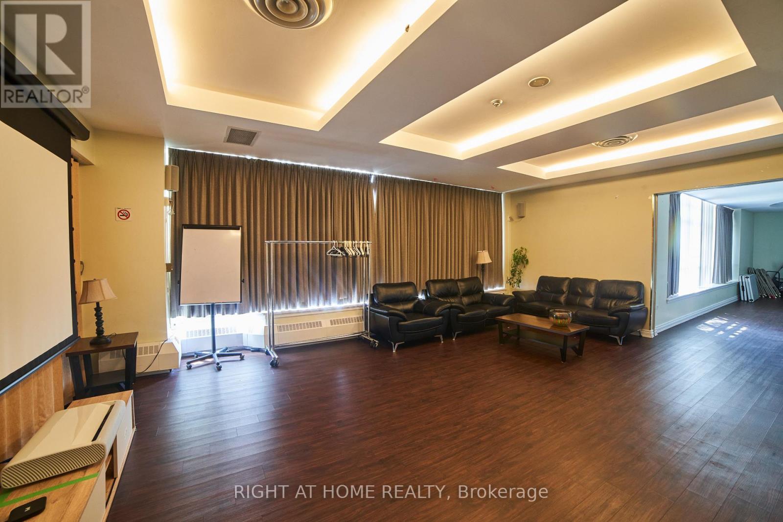 609 - 1700 Eglinton Avenue E, Toronto, Ontario  M4A 2X4 - Photo 26 - C12998434