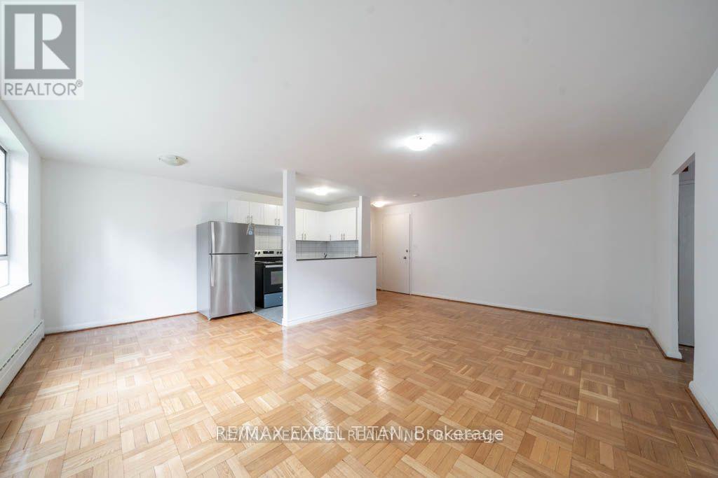 207 - 77 Erskine Avenue, Toronto, Ontario  M4P 1Y5 - Photo 2 - C12998436