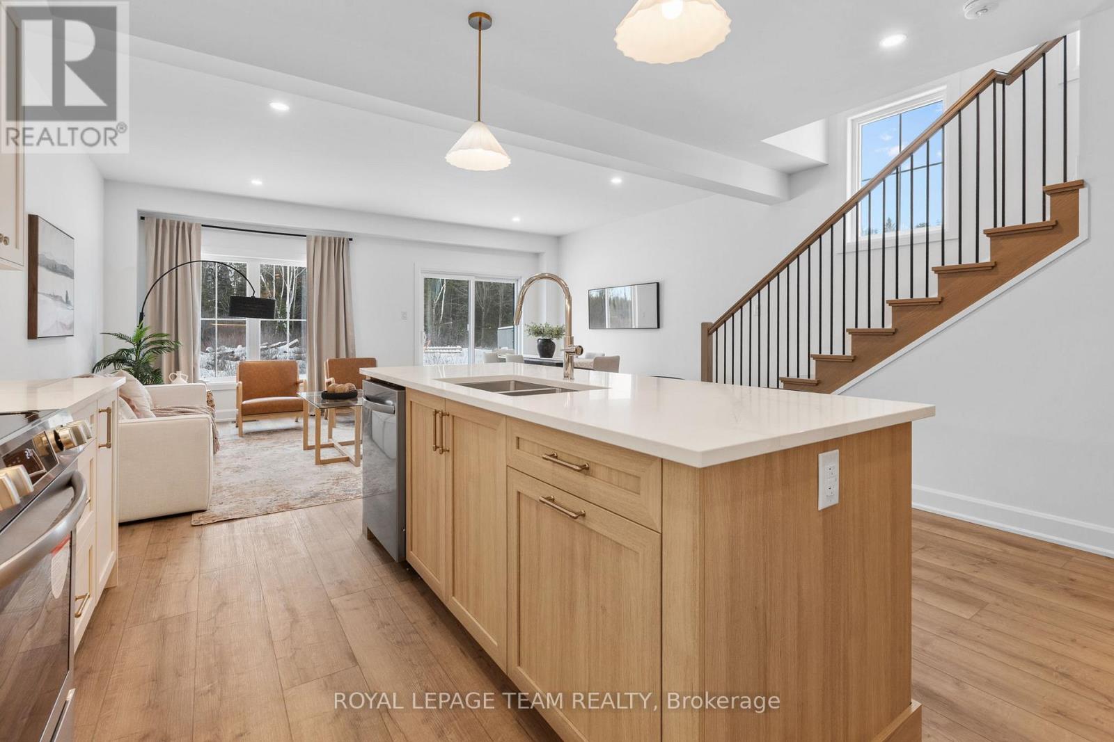 740 Tailslide Private, Ottawa, Ontario  K0A 1L0 - Photo 7 - X12998384