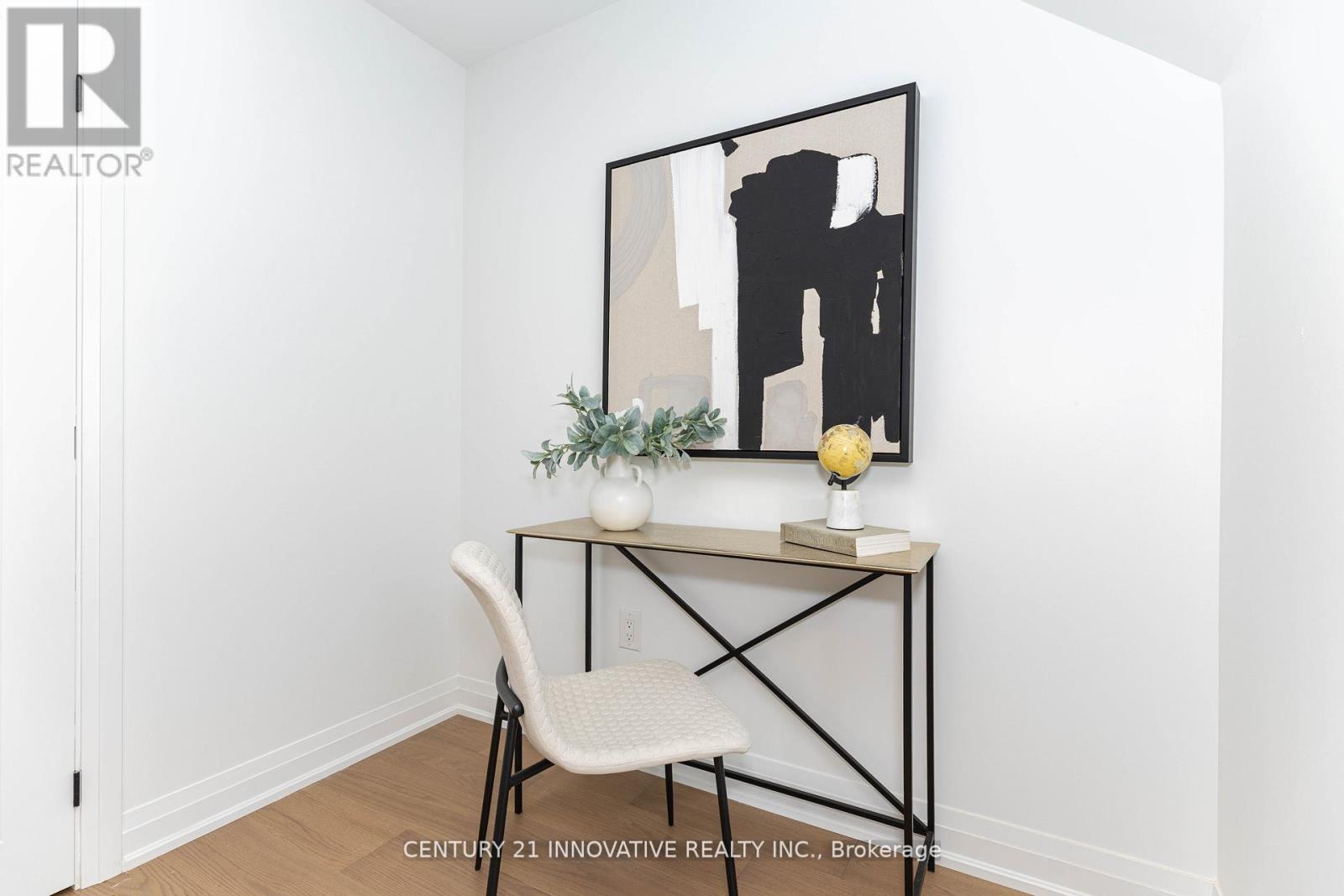 371 Milverton Boulevard, Toronto, Ontario  M4J 1W1 - Photo 14 - E12998260