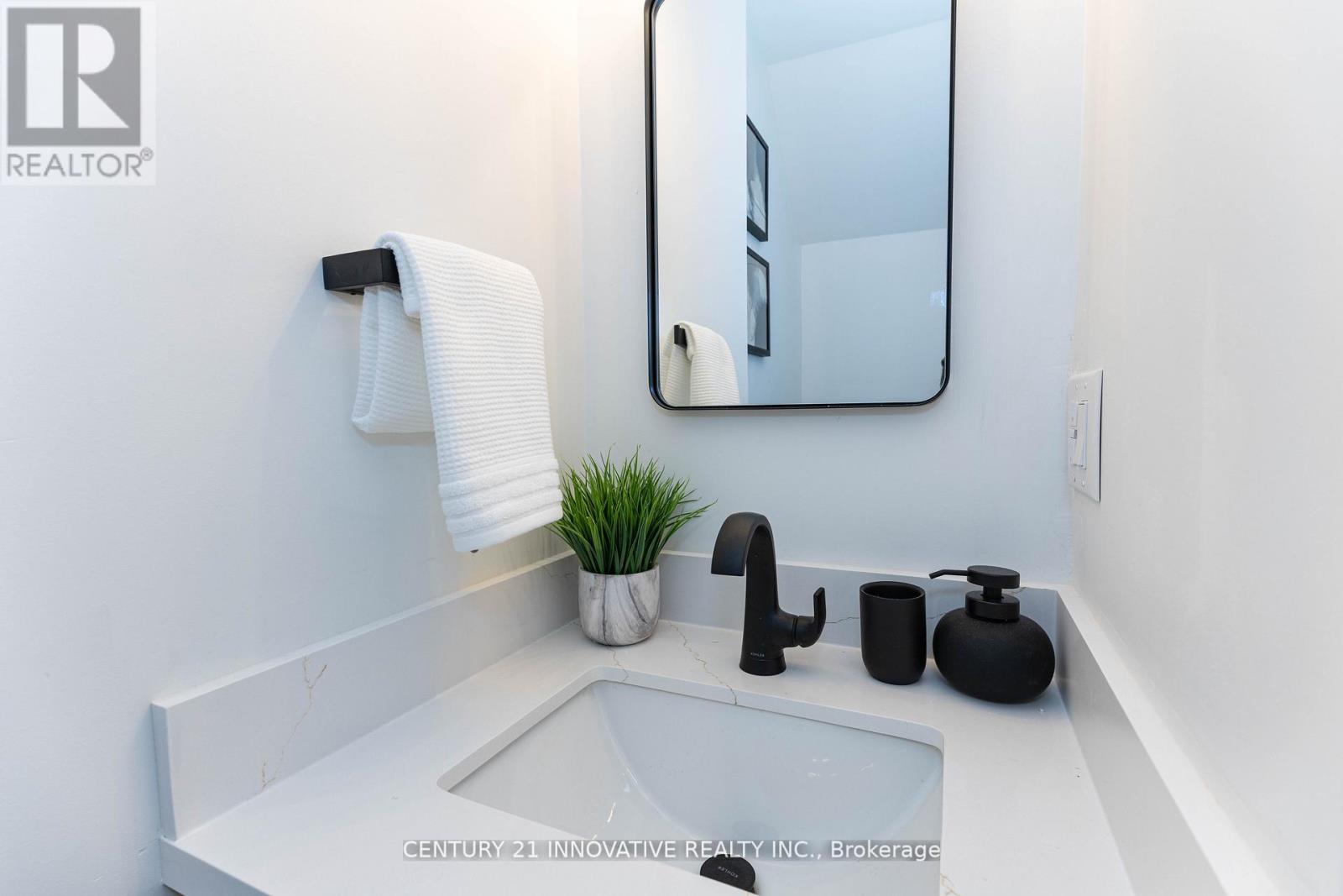 371 Milverton Boulevard, Toronto, Ontario  M4J 1W1 - Photo 18 - E12998260