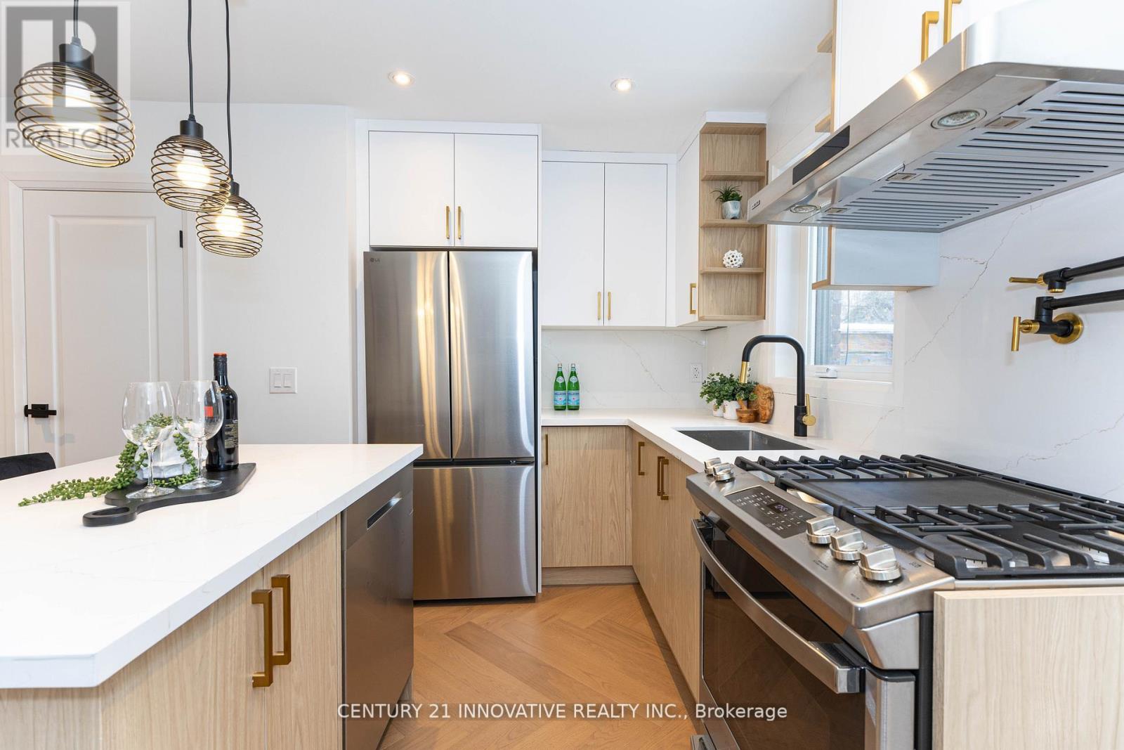371 Milverton Boulevard, Toronto, Ontario  M4J 1W1 - Photo 21 - E12998260
