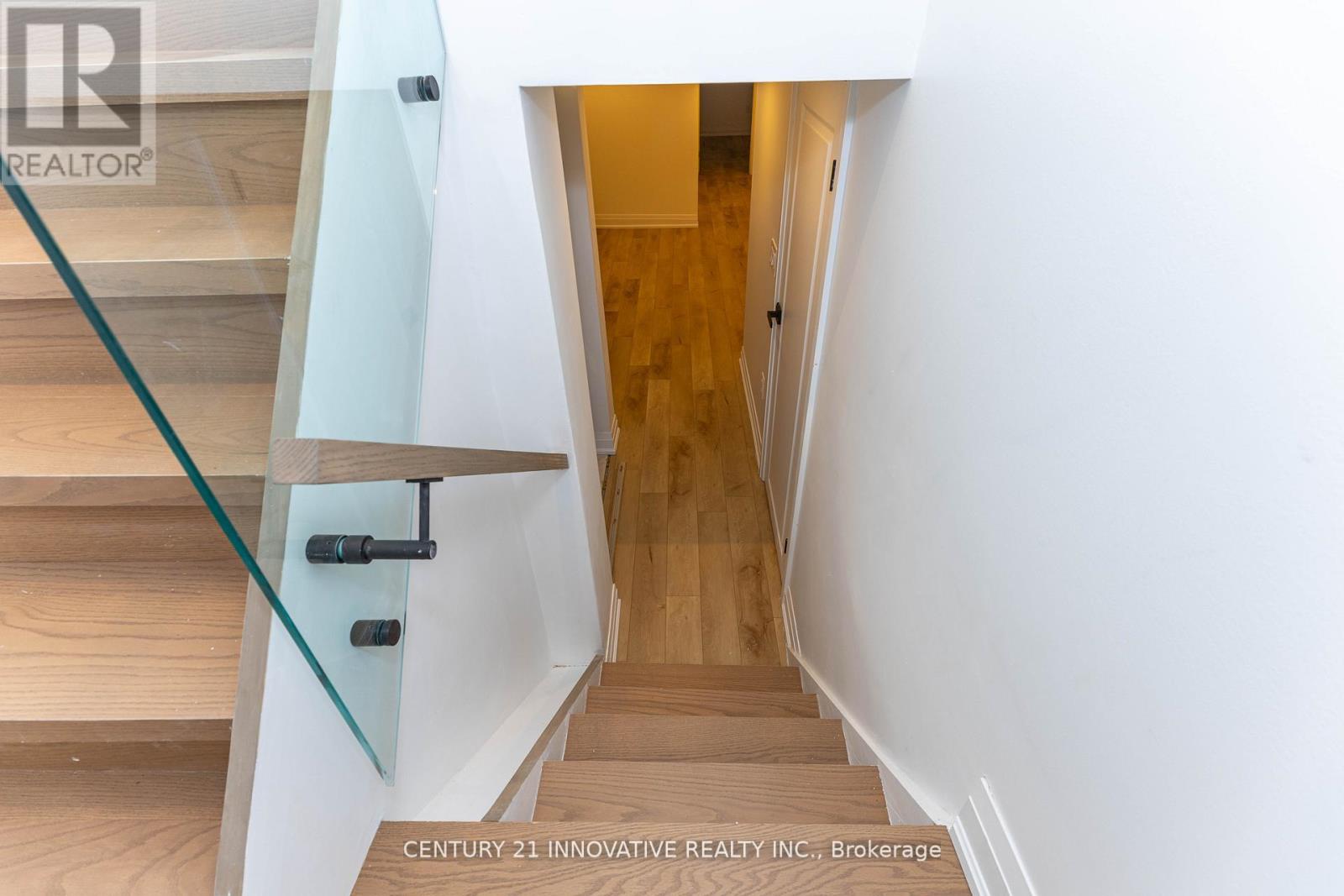 371 Milverton Boulevard, Toronto, Ontario  M4J 1W1 - Photo 33 - E12998260