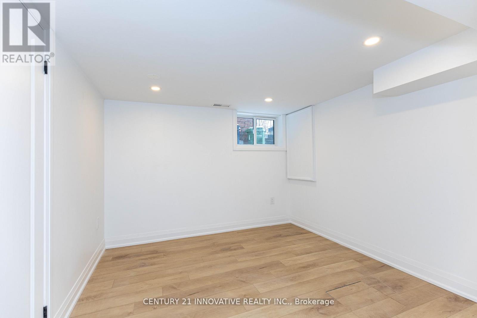 371 Milverton Boulevard, Toronto, Ontario  M4J 1W1 - Photo 38 - E12998260