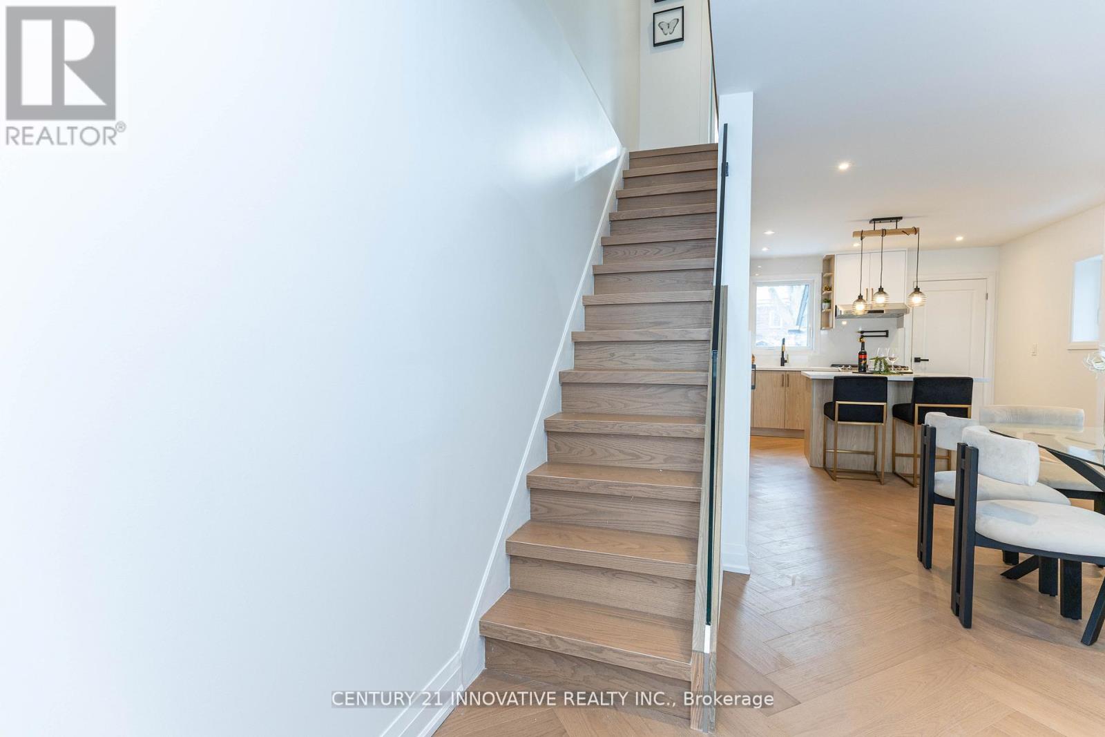 371 Milverton Boulevard, Toronto, Ontario  M4J 1W1 - Photo 43 - E12998260