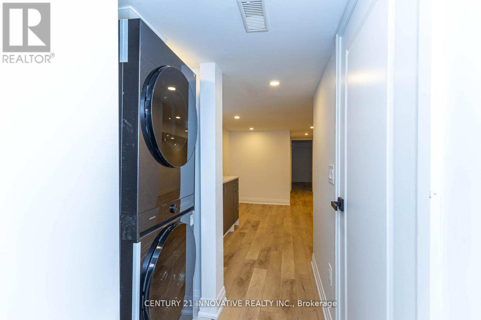 371 Milverton Boulevard, Toronto, Ontario  M4J 1W1 - Photo 47 - E12998260