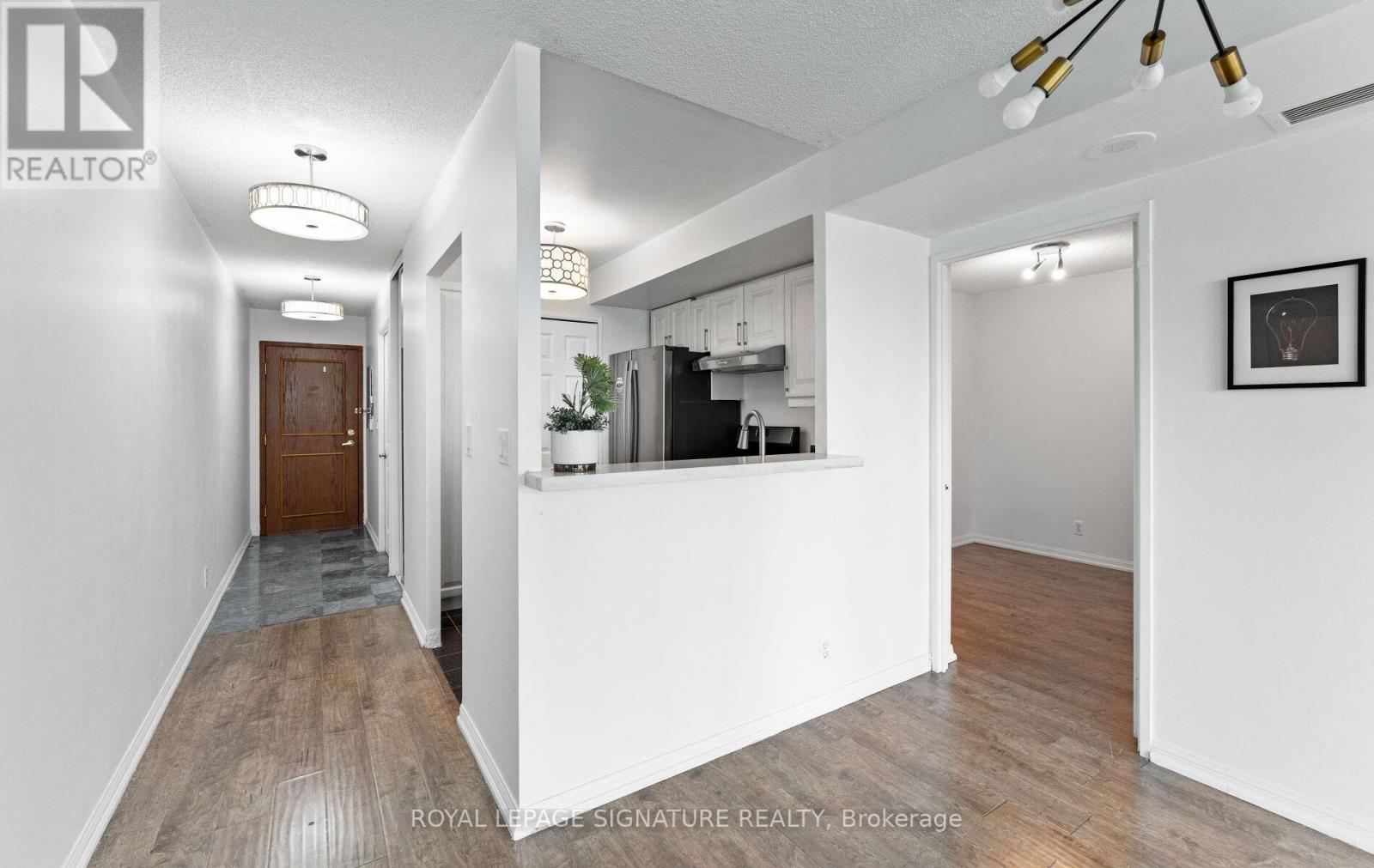 705 - 8 Lee Centre Drive, Toronto, Ontario  M1H 3H8 - Photo 17 - E12998422