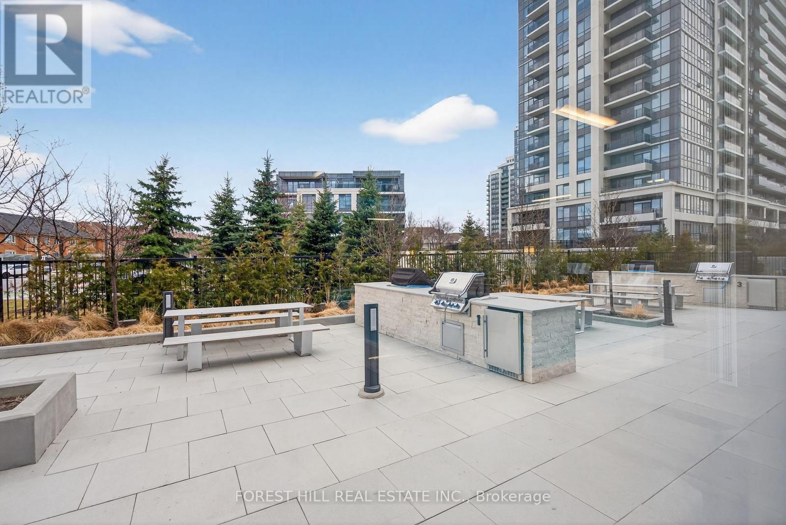 208 - 10 Gatineau Drive, Vaughan, Ontario  L4J 0L2 - Photo 9 - N12998302