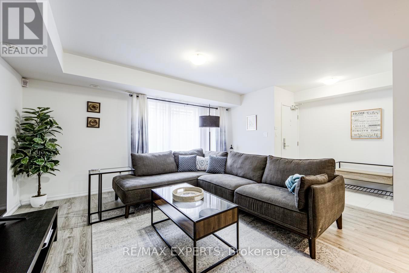 C03 - 26 Bruce Street, Vaughan, Ontario  L4L 0H4 - Photo 12 - N12998390