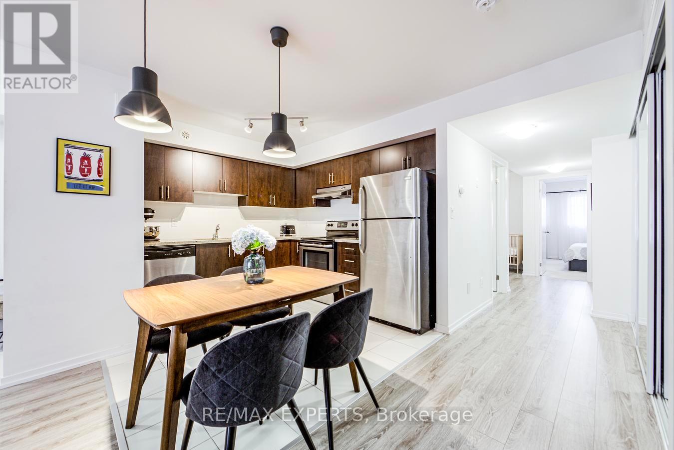 C03 - 26 Bruce Street, Vaughan, Ontario  L4L 0H4 - Photo 15 - N12998390