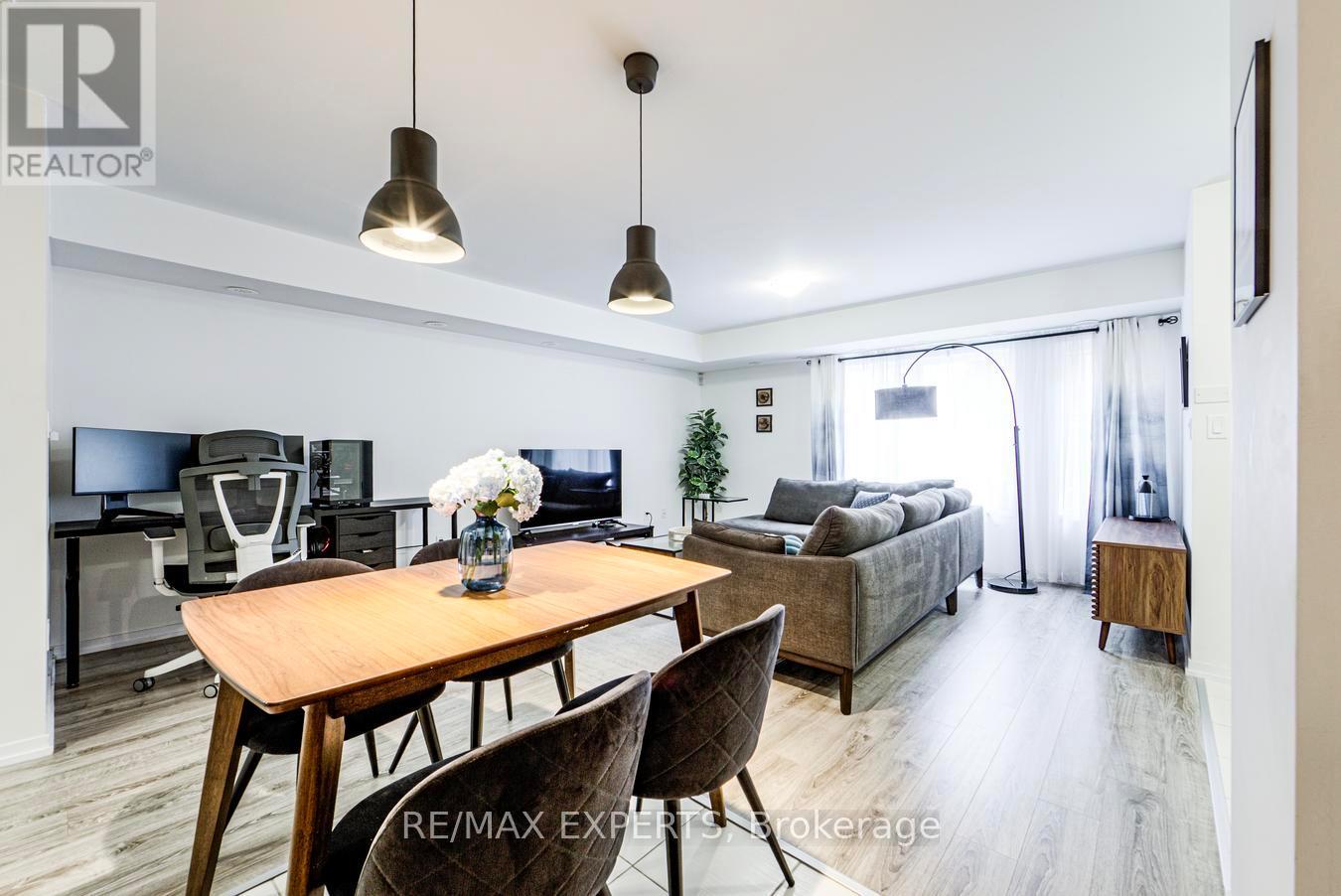 C03 - 26 Bruce Street, Vaughan, Ontario  L4L 0H4 - Photo 19 - N12998390