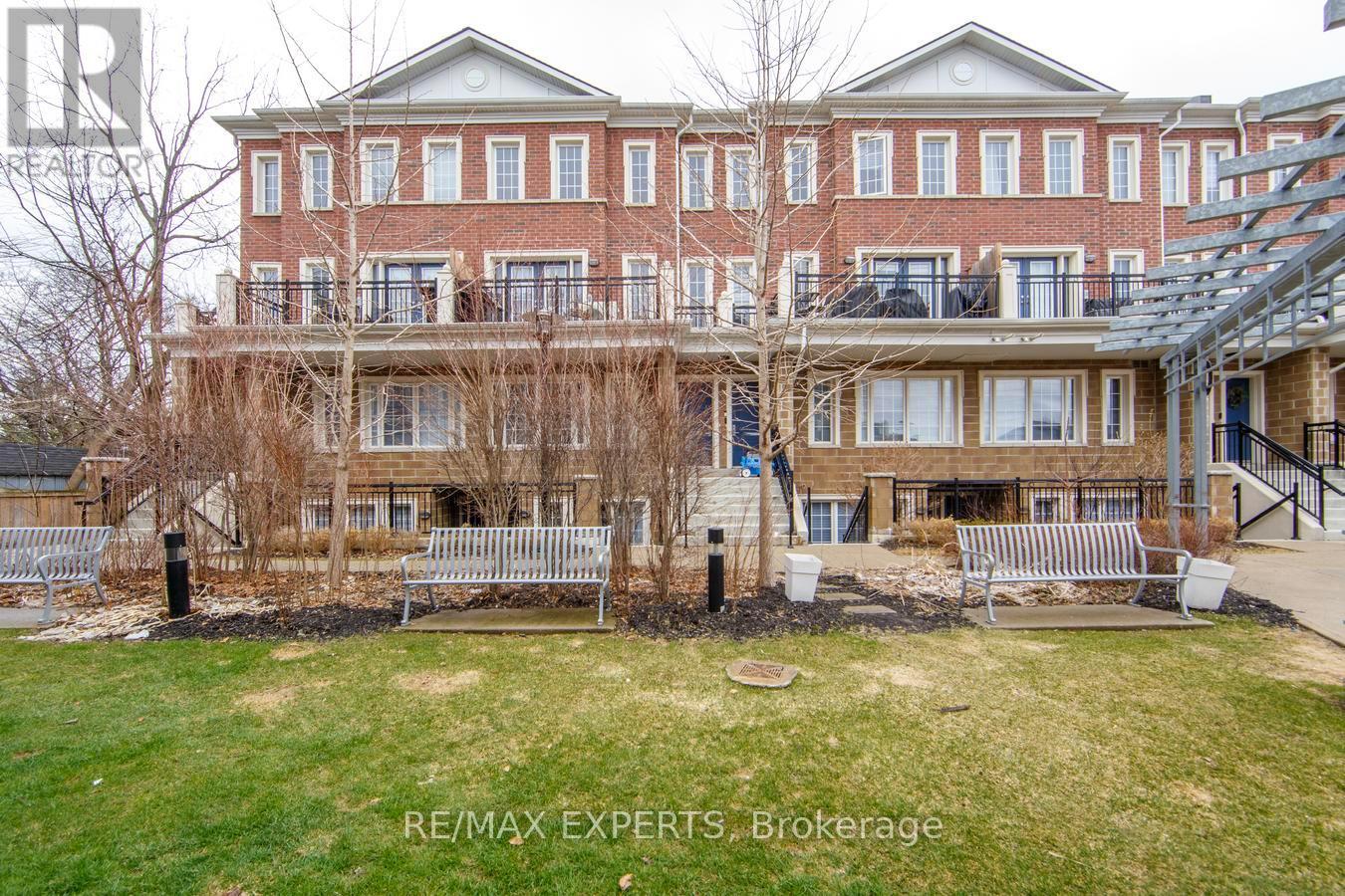 C03 - 26 Bruce Street, Vaughan, Ontario  L4L 0H4 - Photo 2 - N12998390