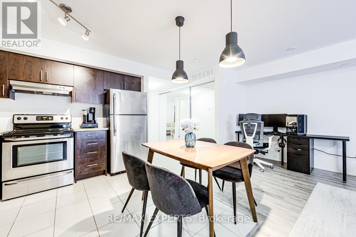 C03 - 26 Bruce Street, Vaughan, Ontario  L4L 0H4 - Photo 21 - N12998390