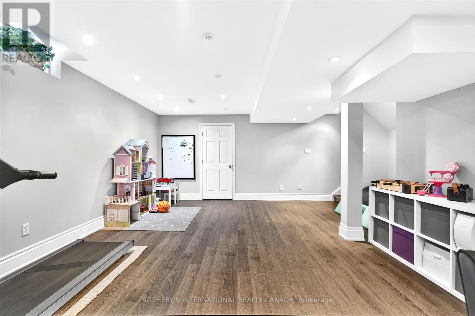 3841 Quiet Creek Drive, Mississauga, Ontario  L5M 8B1 - Photo 35 - W12751896