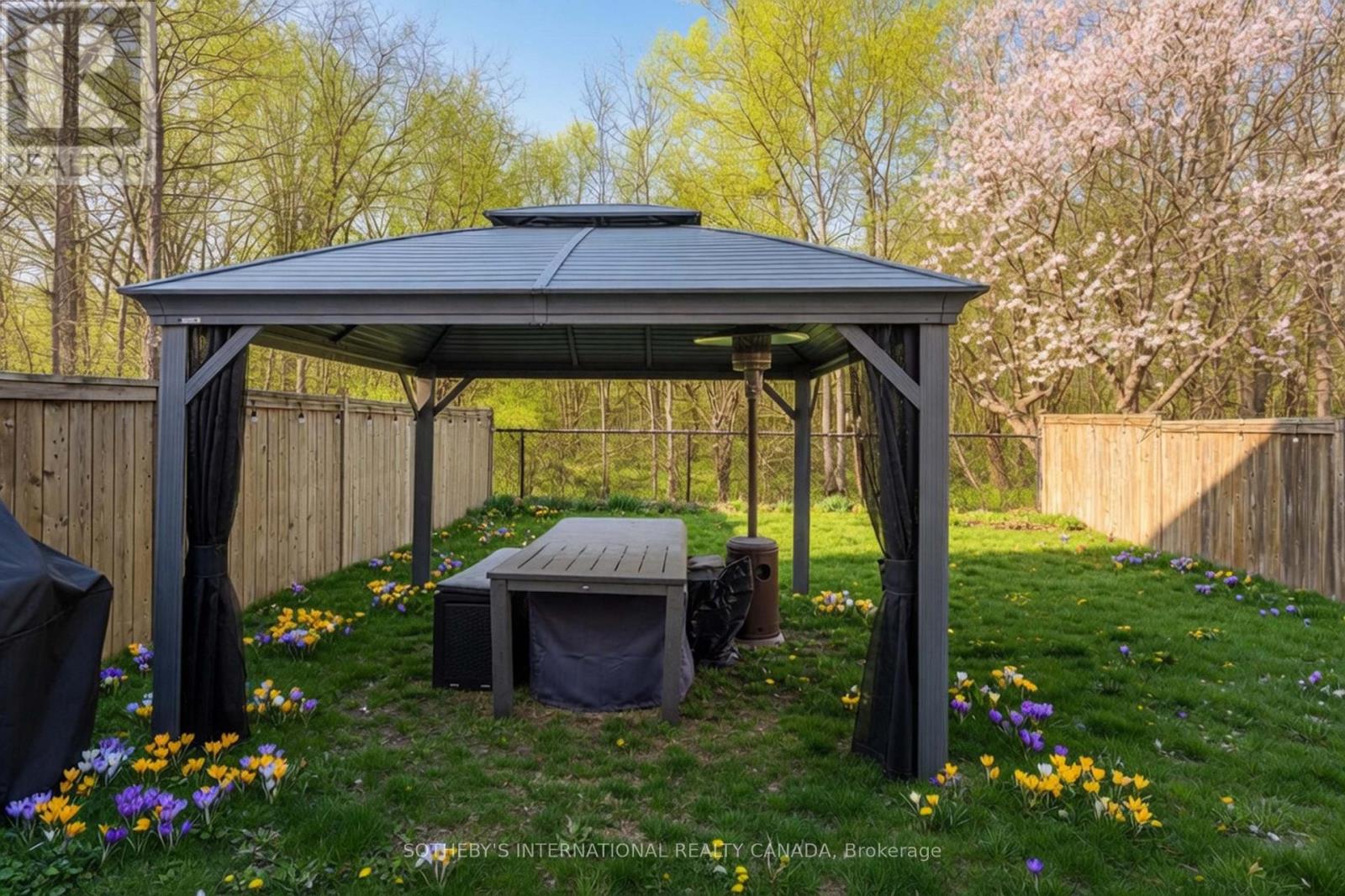 3841 Quiet Creek Drive, Mississauga, Ontario  L5M 8B1 - Photo 40 - W12751896