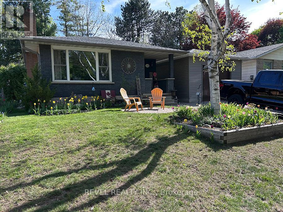 102 Century Hill Drive, Kitchener, Ontario  N2E 2H8 - Photo 31 - X12996656