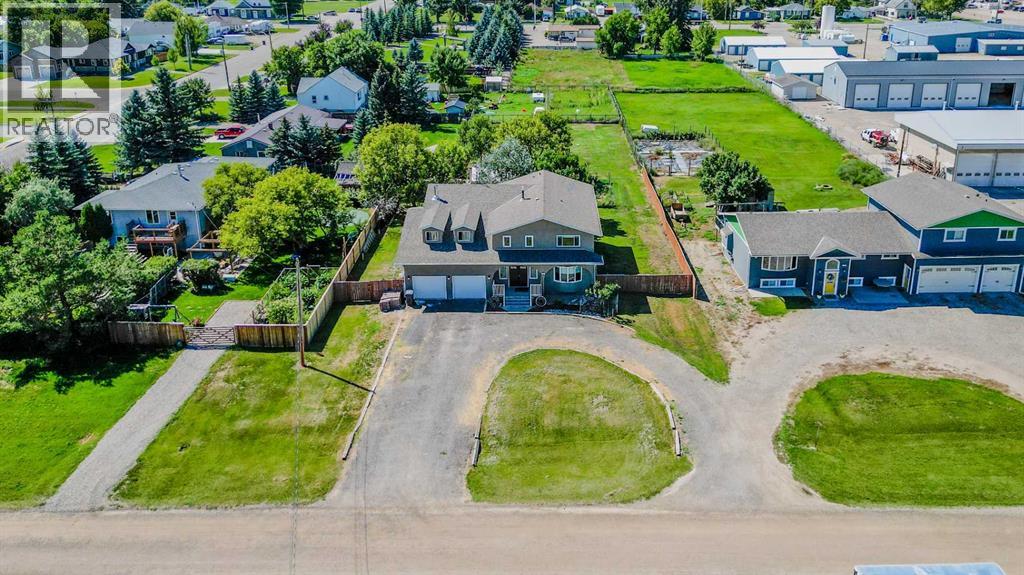 228 Centre Street, Magrath, Alberta  T0K 1J0 - Photo 3 - A2248660