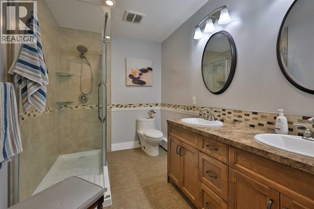 228 Centre Street, Magrath, Alberta  T0K 1J0 - Photo 36 - A2248660