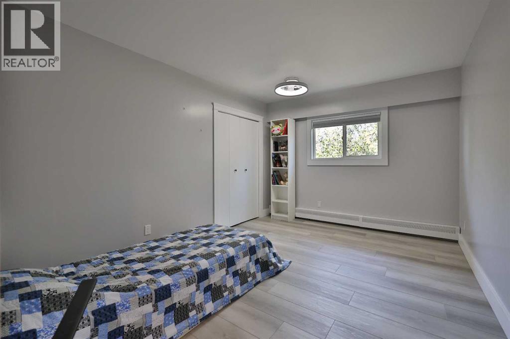 228 Centre Street, Magrath, Alberta  T0K 1J0 - Photo 41 - A2248660