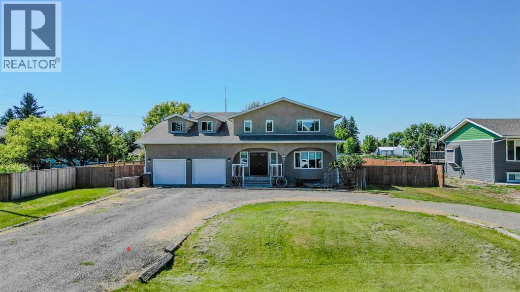 228 Centre Street, Magrath, Alberta  T0K 1J0 - Photo 2 - A2248660