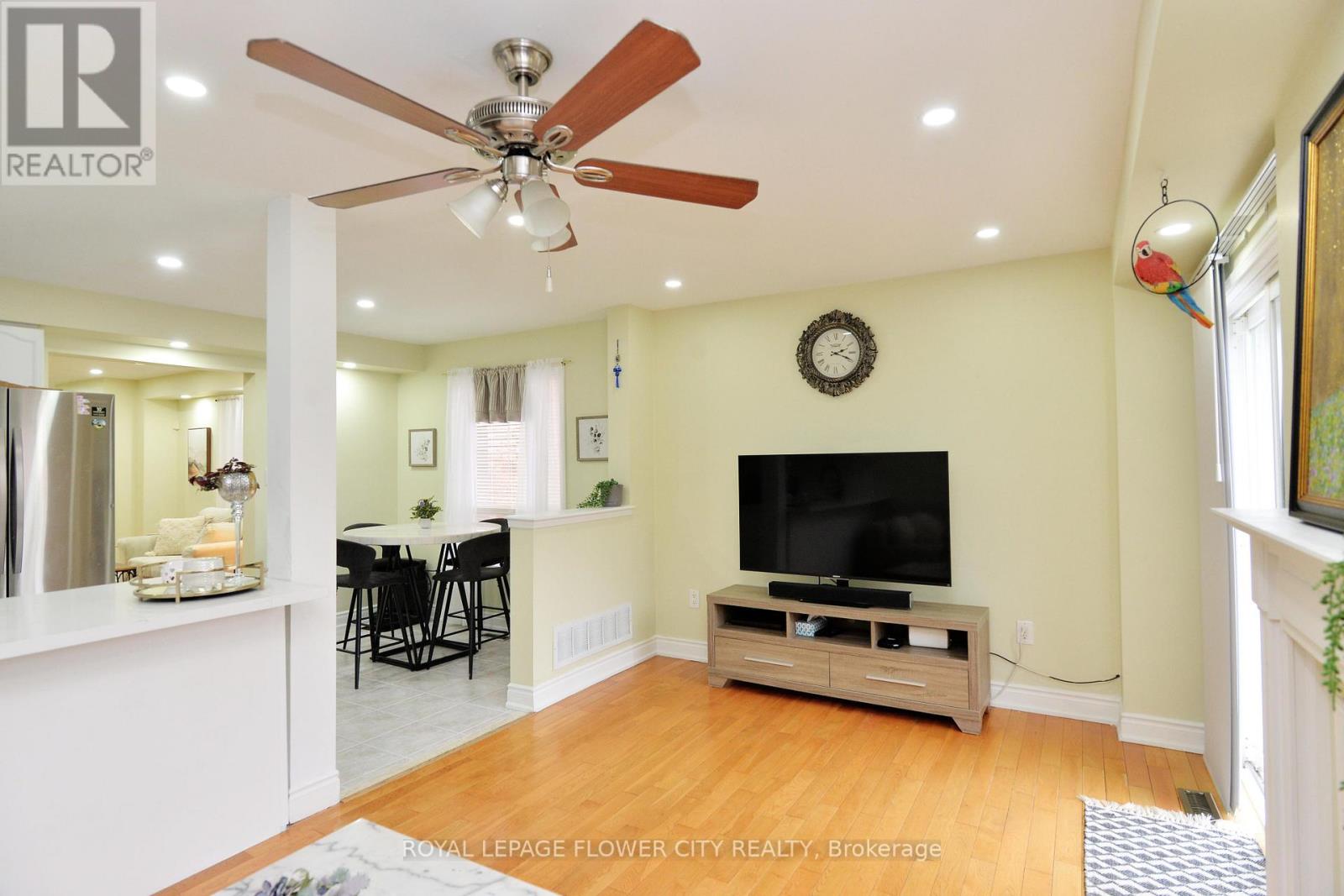 45 Roadmaster Lane, Brampton, Ontario  L7A 3A7 - Photo 19 - W12998374