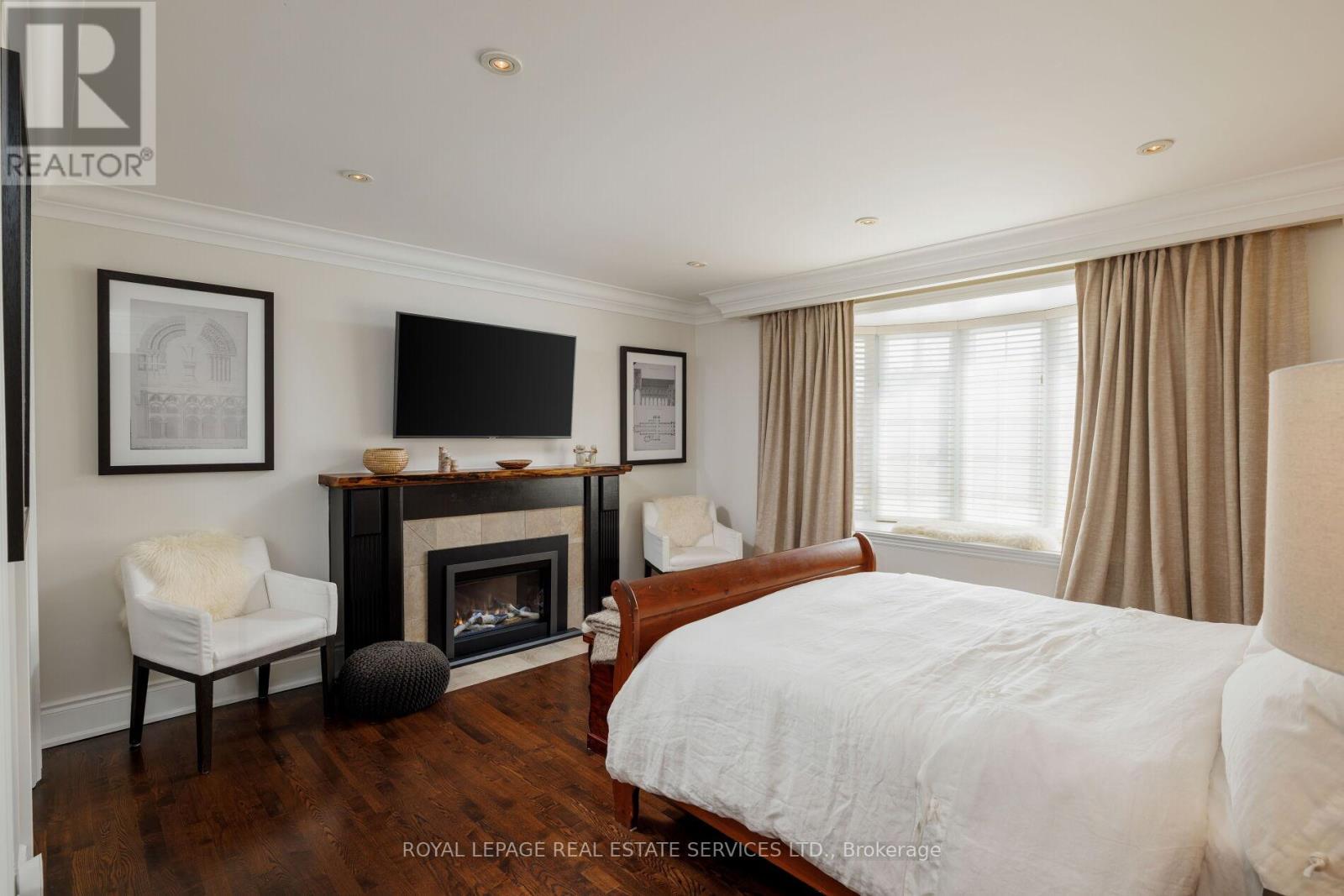 23 Glenmanor Drive, Oakville, Ontario  L6K 2B3 - Photo 12 - W12998386