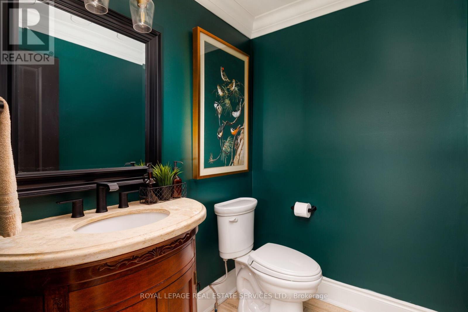 23 Glenmanor Drive, Oakville, Ontario  L6K 2B3 - Photo 16 - W12998386