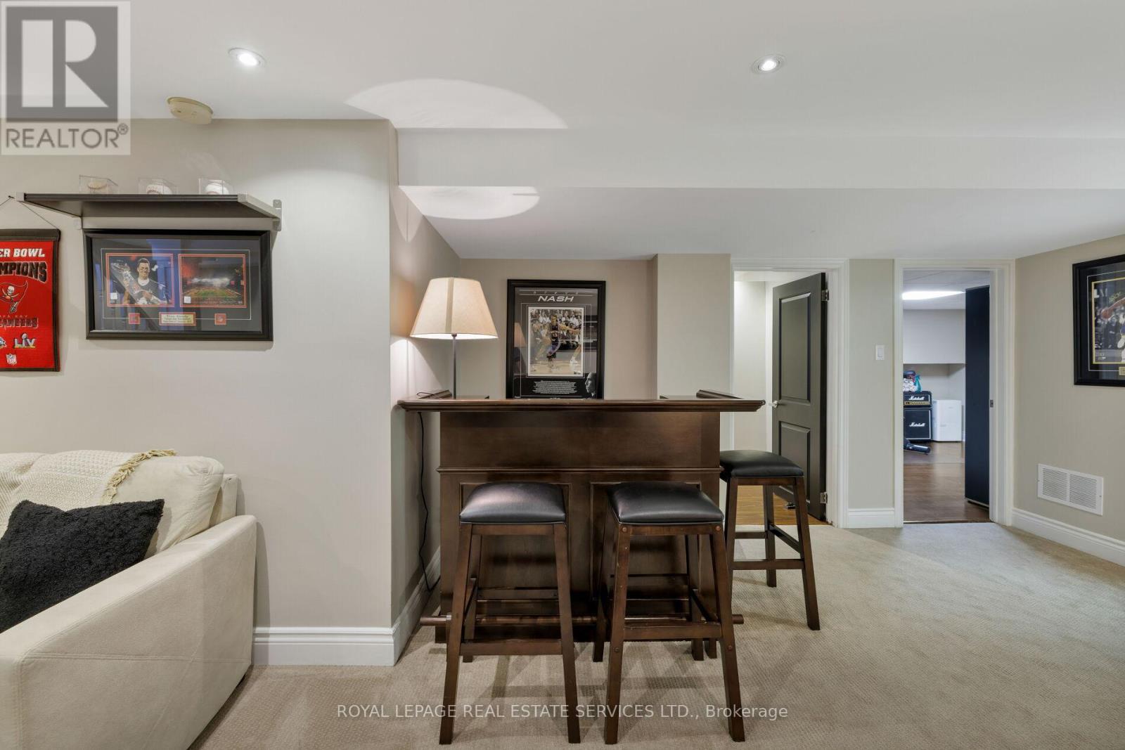 23 Glenmanor Drive, Oakville, Ontario  L6K 2B3 - Photo 19 - W12998386