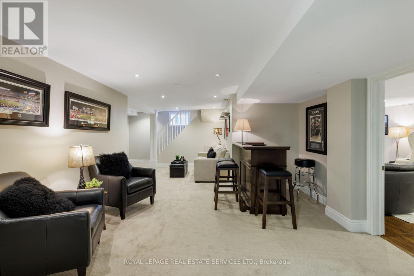 23 Glenmanor Drive, Oakville, Ontario  L6K 2B3 - Photo 20 - W12998386