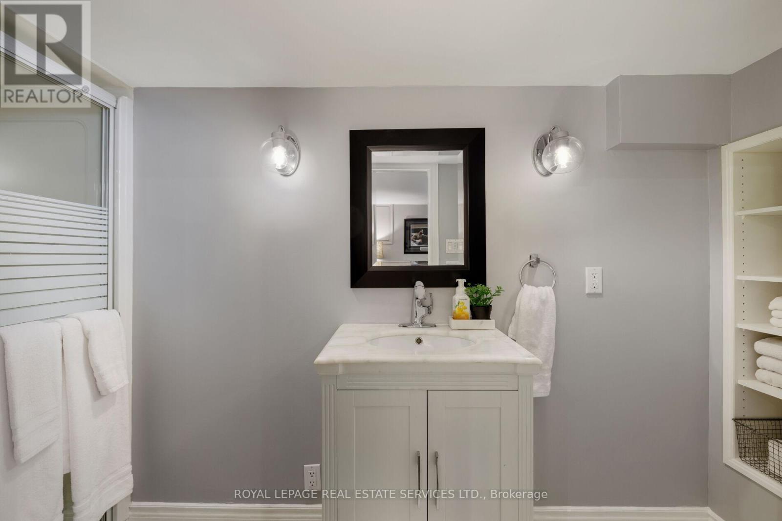 23 Glenmanor Drive, Oakville, Ontario  L6K 2B3 - Photo 25 - W12998386