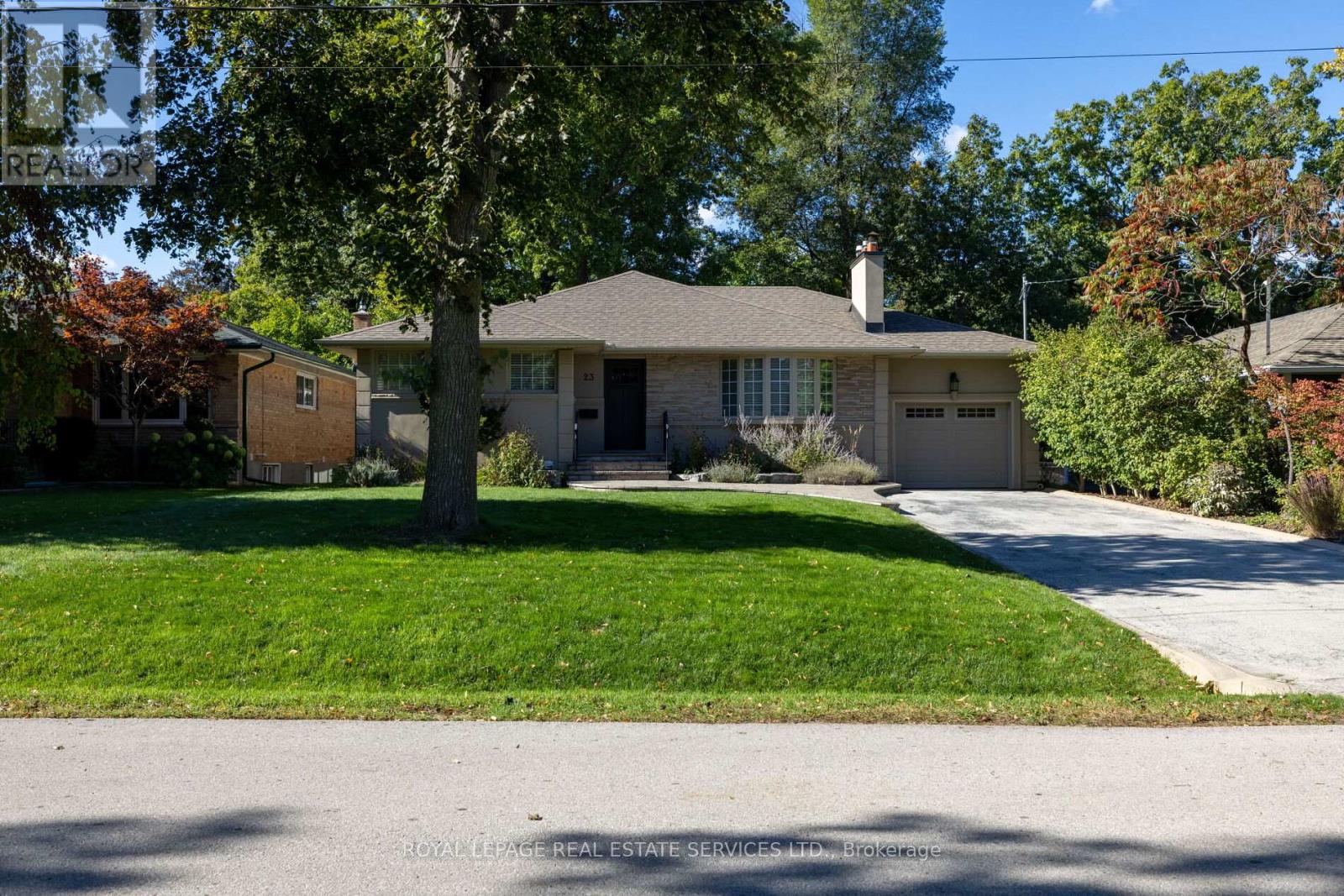 23 Glenmanor Drive, Oakville, Ontario  L6K 2B3 - Photo 42 - W12998386