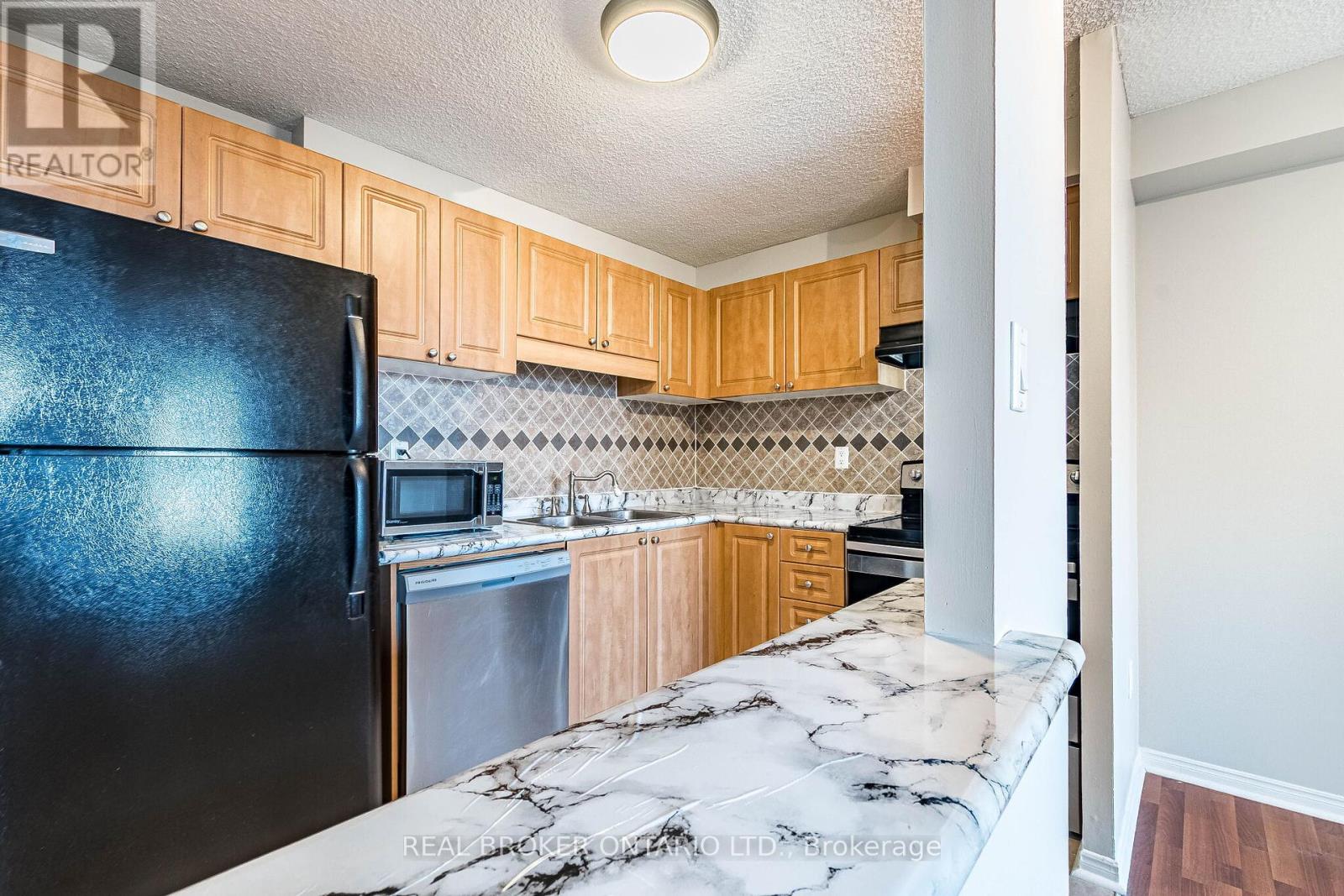 412 - 2900 Battleford Road, Mississauga, Ontario  L5N 2V9 - Photo 14 - W12998418