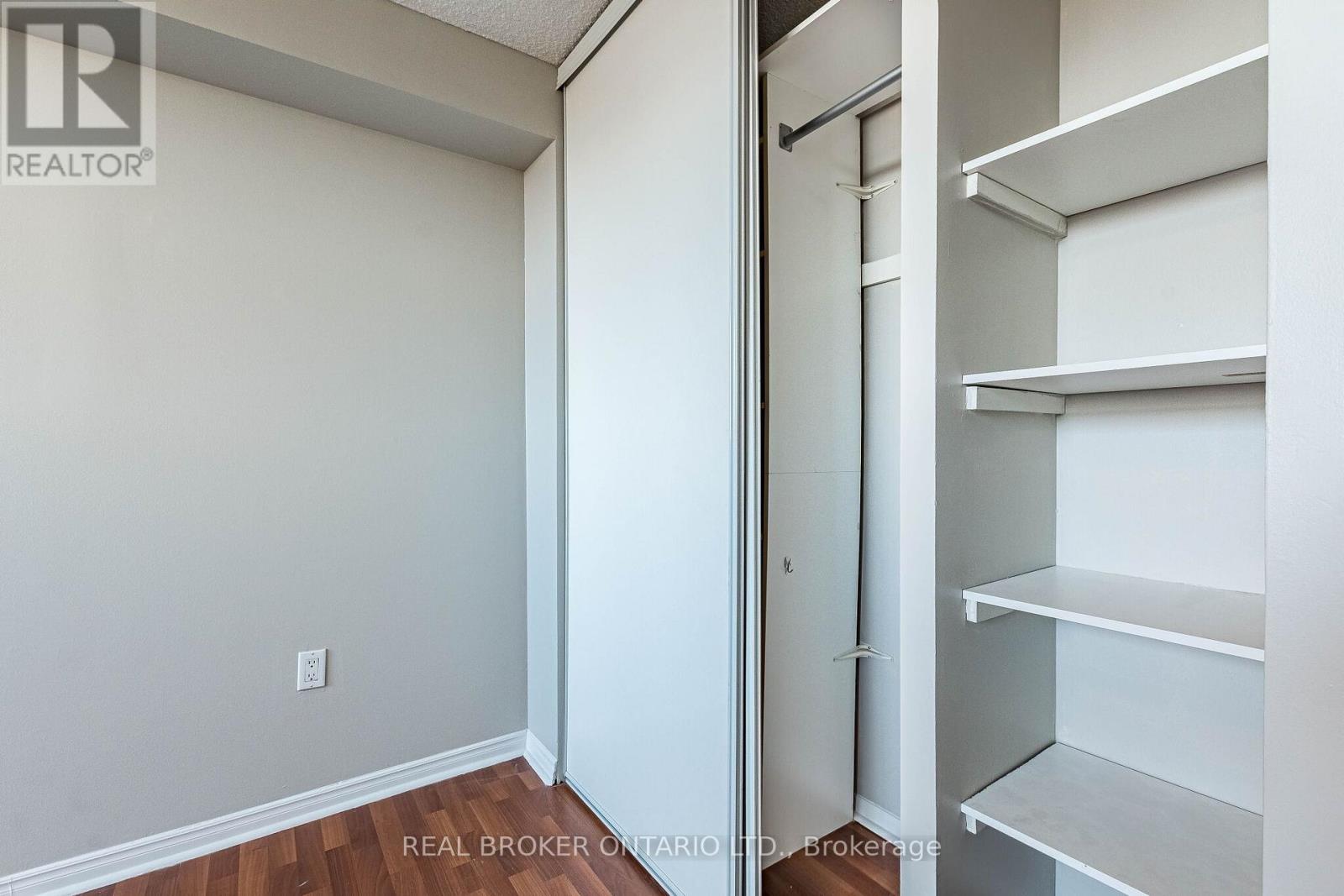 412 - 2900 Battleford Road, Mississauga, Ontario  L5N 2V9 - Photo 16 - W12998418