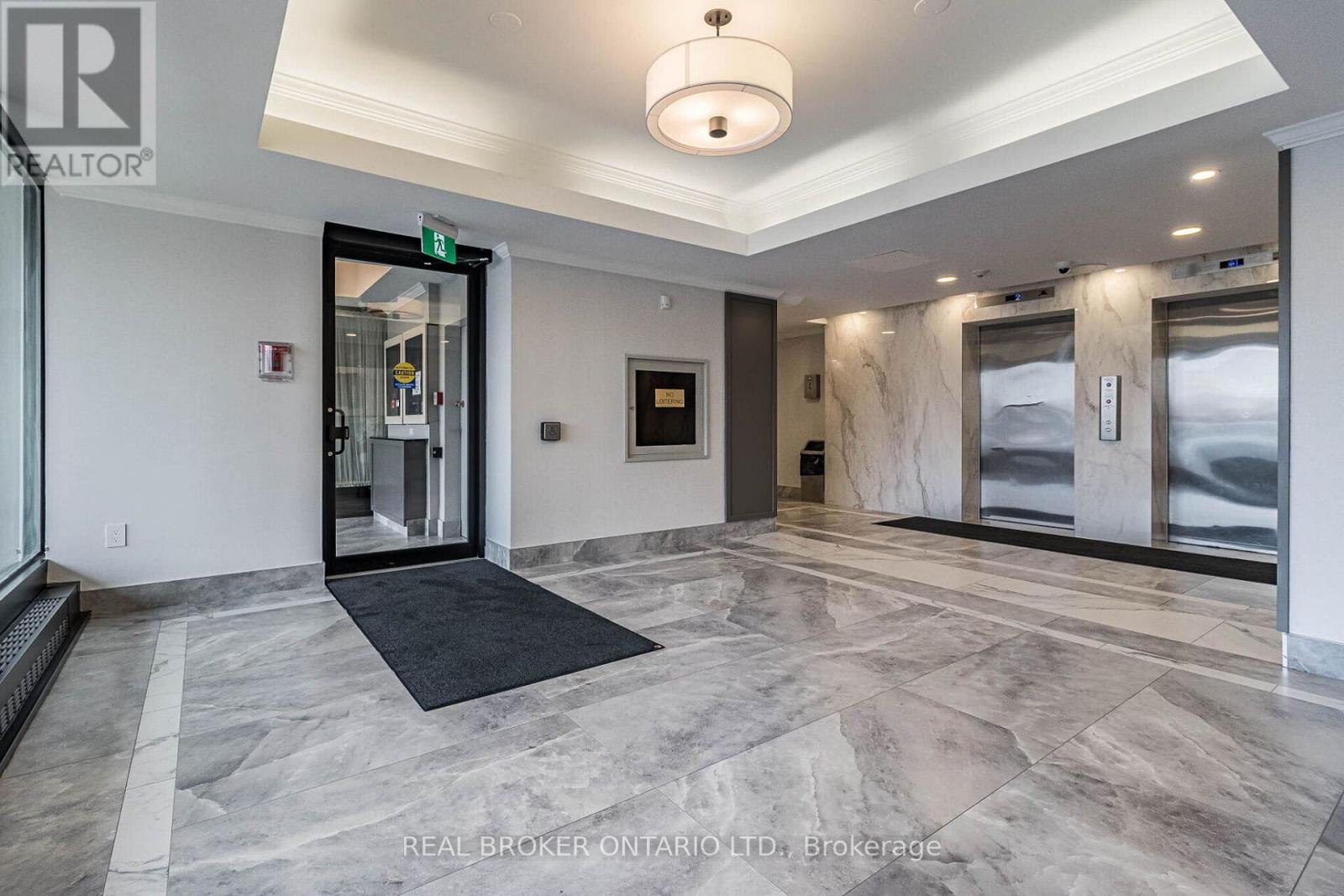 412 - 2900 Battleford Road, Mississauga, Ontario  L5N 2V9 - Photo 3 - W12998418