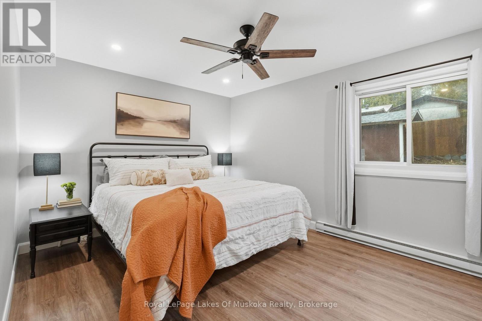 12 Manominee Street, Huntsville, Ontario  P1H 1H2 - Photo 10 - X12996660