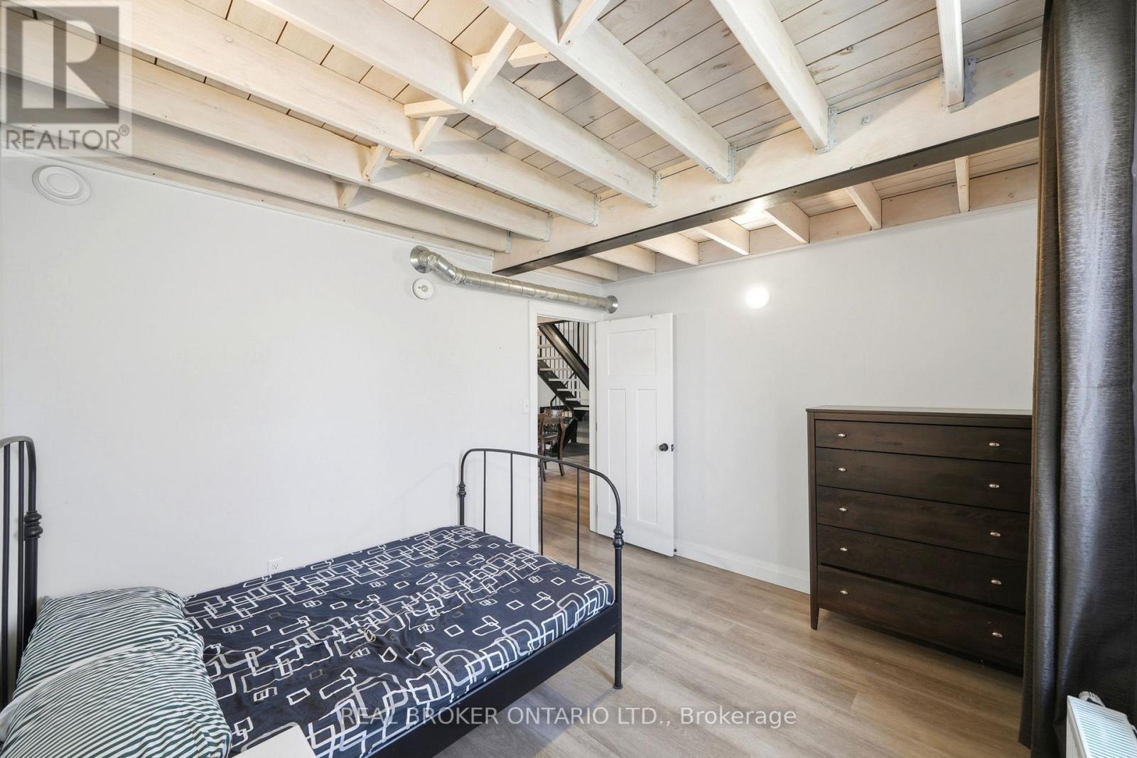 20 Mill Street E, Perth East, Ontario  N0K 1M0 - Photo 17 - X12998232