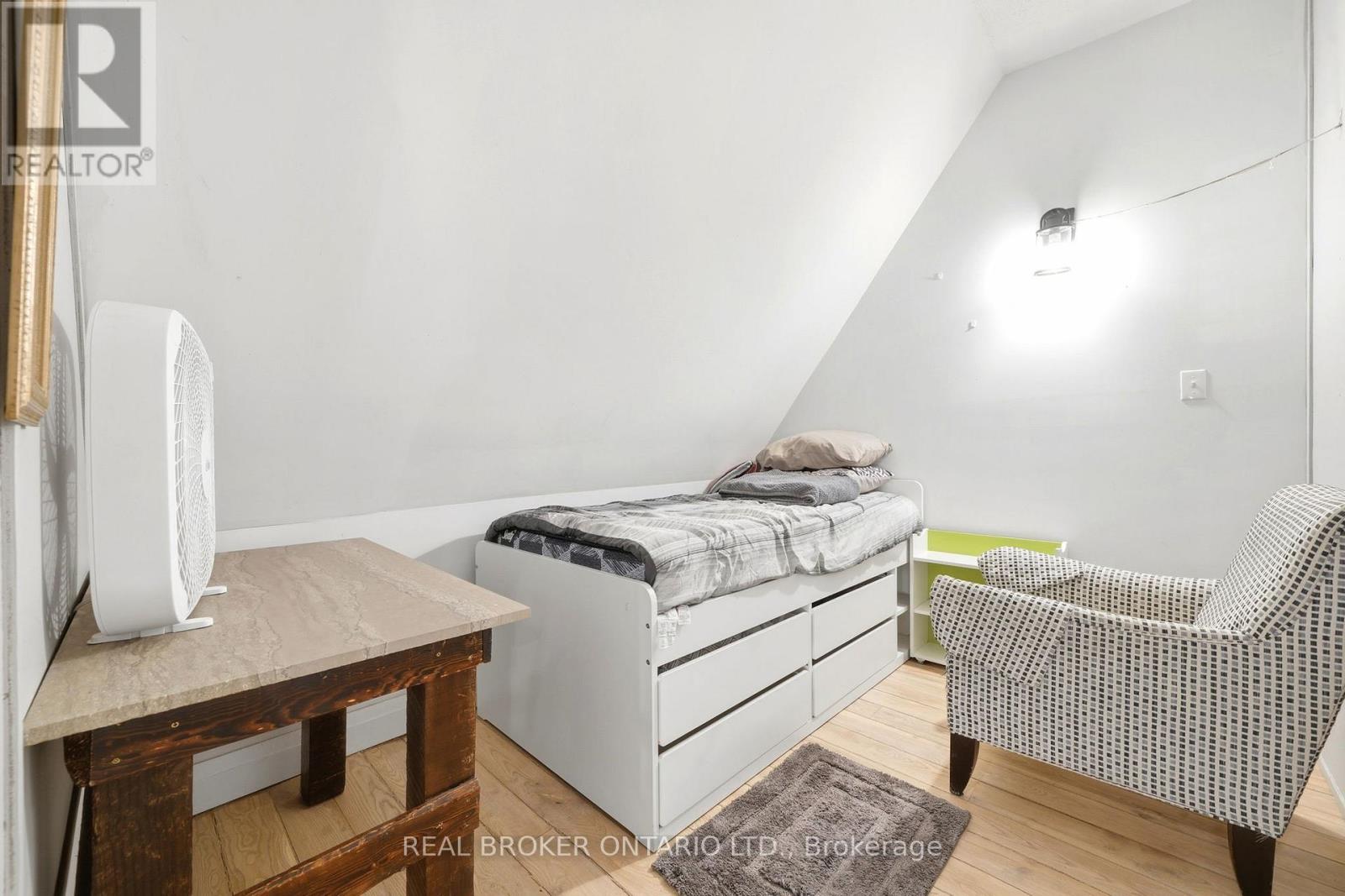 20 Mill Street E, Perth East, Ontario  N0K 1M0 - Photo 24 - X12998232