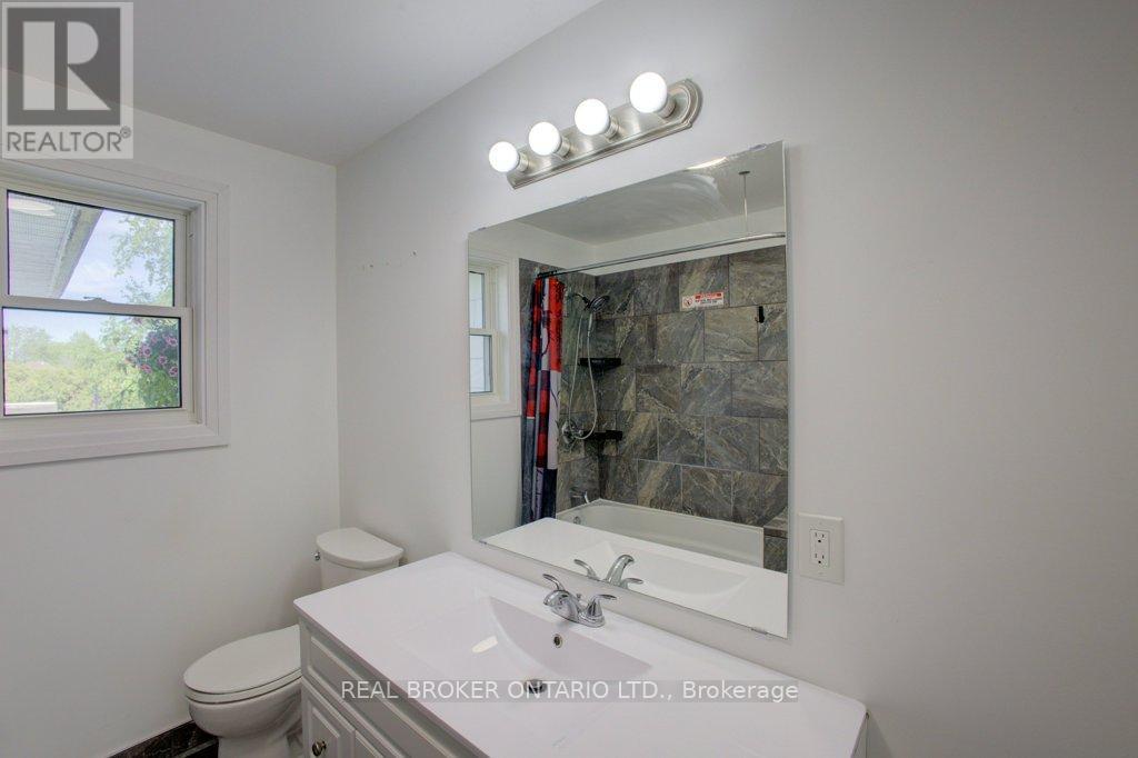 387 Countess Street S, West Grey, Ontario  N0G 1R0 - Photo 16 - X12998256