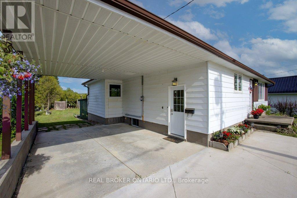 387 Countess Street S, West Grey, Ontario  N0G 1R0 - Photo 23 - X12998256