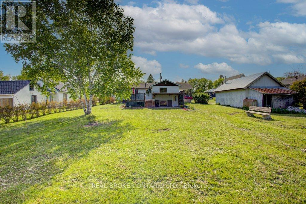 387 Countess Street S, West Grey, Ontario  N0G 1R0 - Photo 25 - X12998256