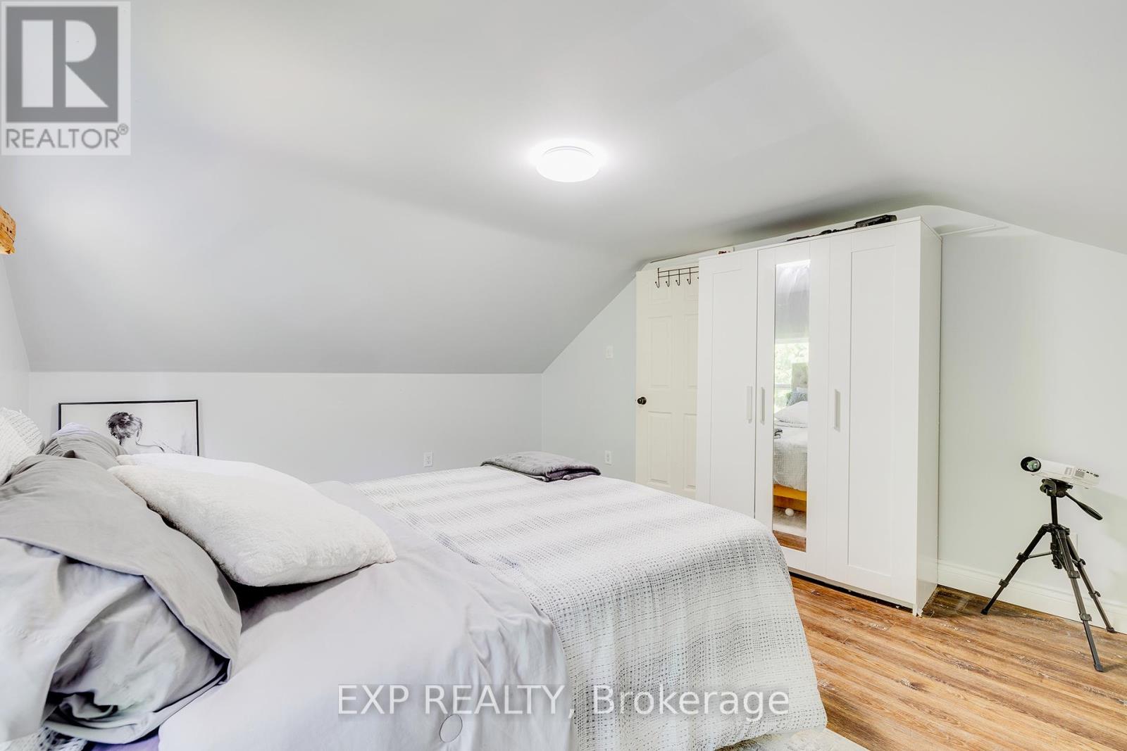 1567 Old Brock Street, Norfolk, Ontario  N0E 1W0 - Photo 20 - X12998274