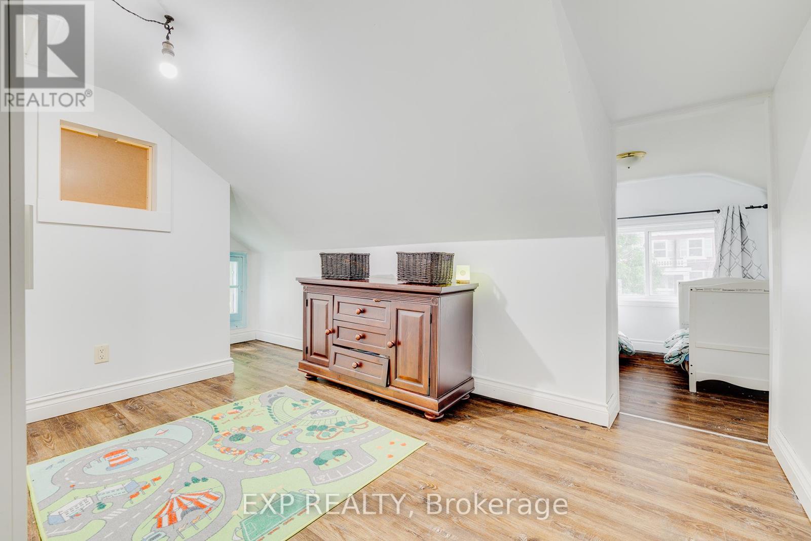 1567 Old Brock Street, Norfolk, Ontario  N0E 1W0 - Photo 21 - X12998274