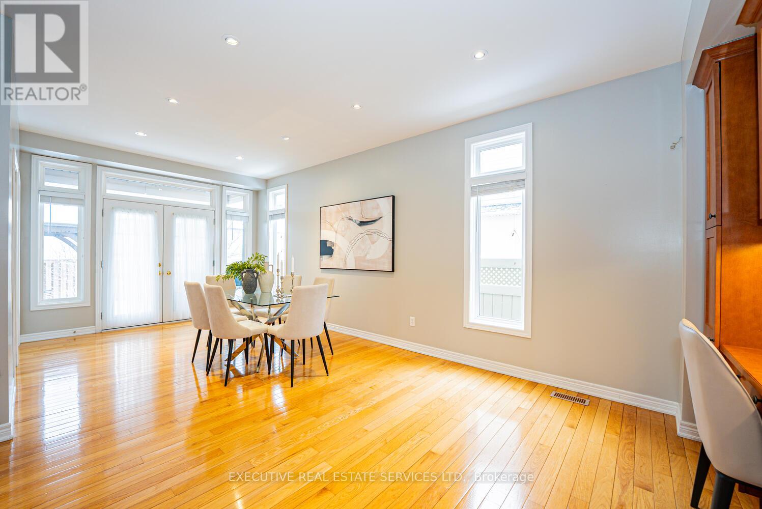 4 Berkshire Place, Hamilton, Ontario  L9K 0A9 - Photo 14 - X12998308