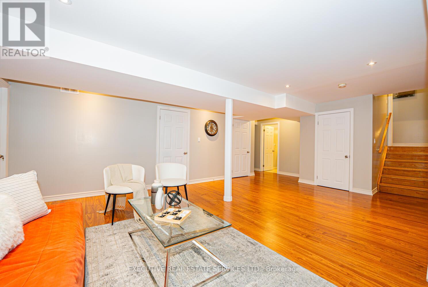 4 Berkshire Place, Hamilton, Ontario  L9K 0A9 - Photo 41 - X12998308